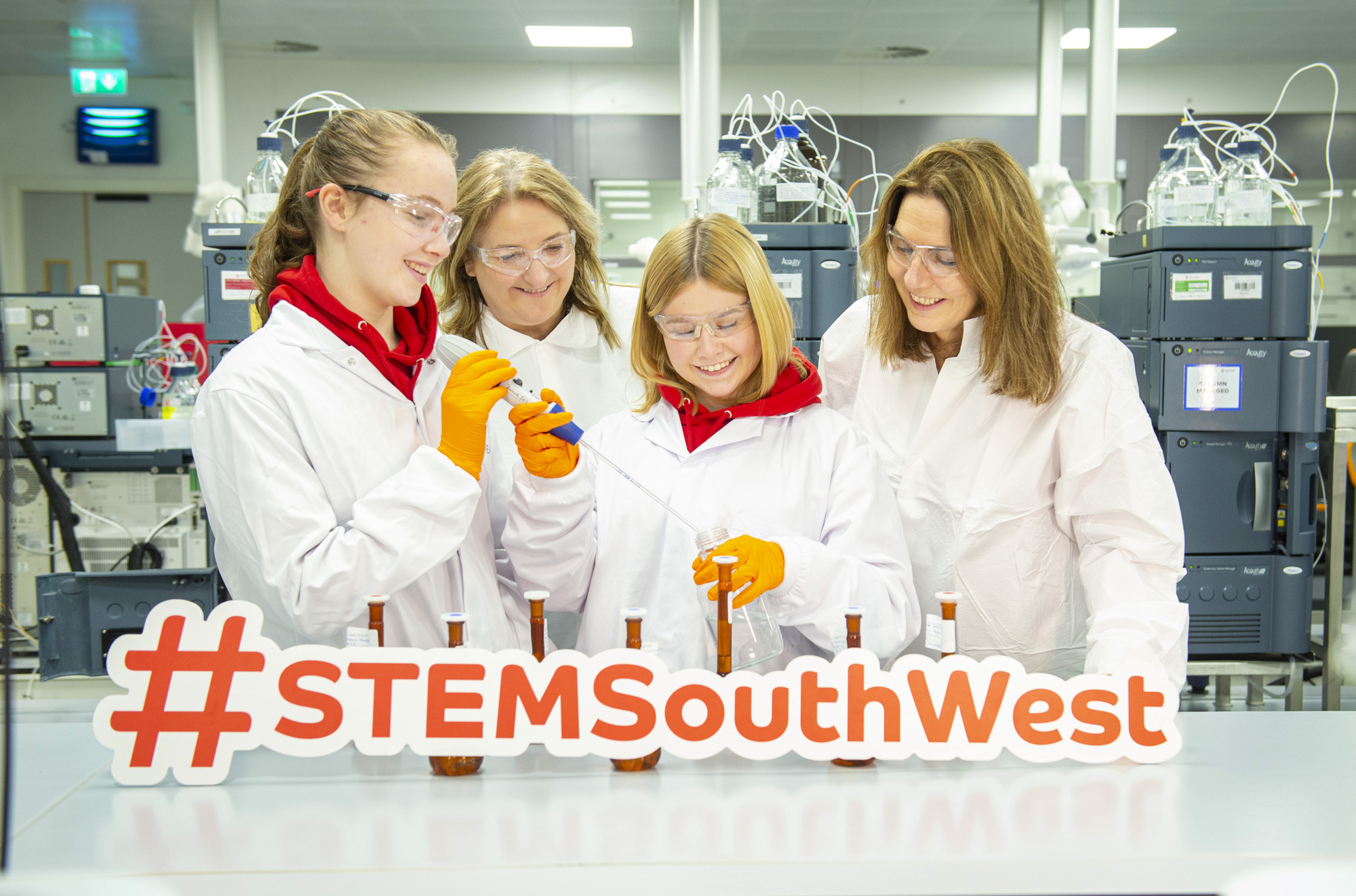 Sarah O’Sullivan, St Angela’s Secondary; Elaine O’Donnell, Gilead Sciences; Aimee Hickson, Mahony St Aloysius College; and Marguerite O Sullivan, Stem Southwest chair, at the launch. Picture: Gerard McCarthy
            