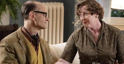 David Hyde Pierce and Sarah Lancaster in Julia Omelette