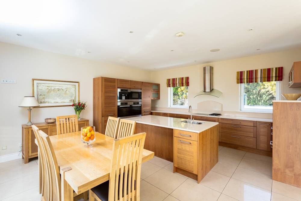 Kitchen/dining
