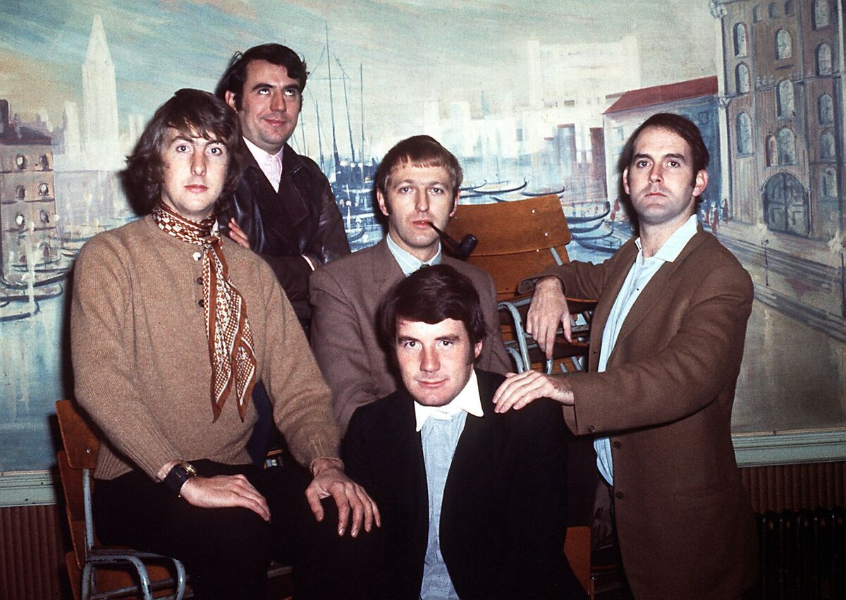 Monthy Python: Eric Idle, Terry Jones, Graham Chapman, John Cleese and Michael Palin. Monthy Python: Eric Idle, Terry Jones, Graham Chapman, John Cleese and Michael Palin.
