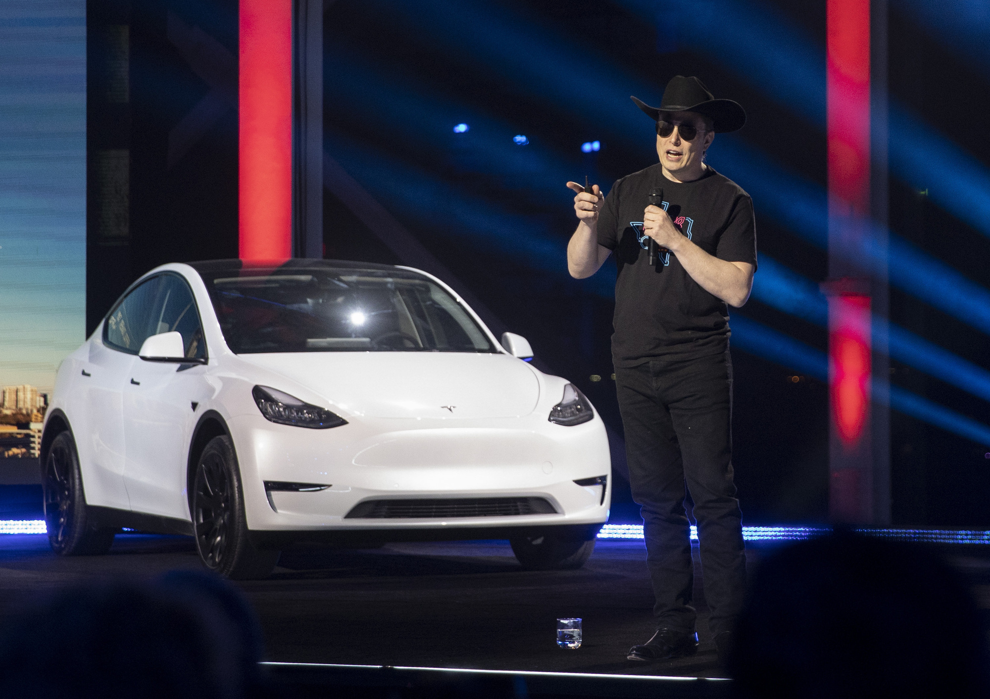 Elon Musk says Tesla will build a vehicle designed to be a robotaxi