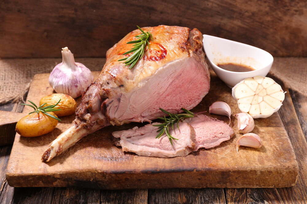 Roast lamb with gravy