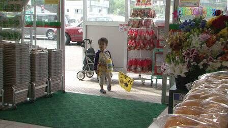 A scene from Netflix's Old Enough, where Japanese children go on errands by themselves for the first time as a camera crew follows.