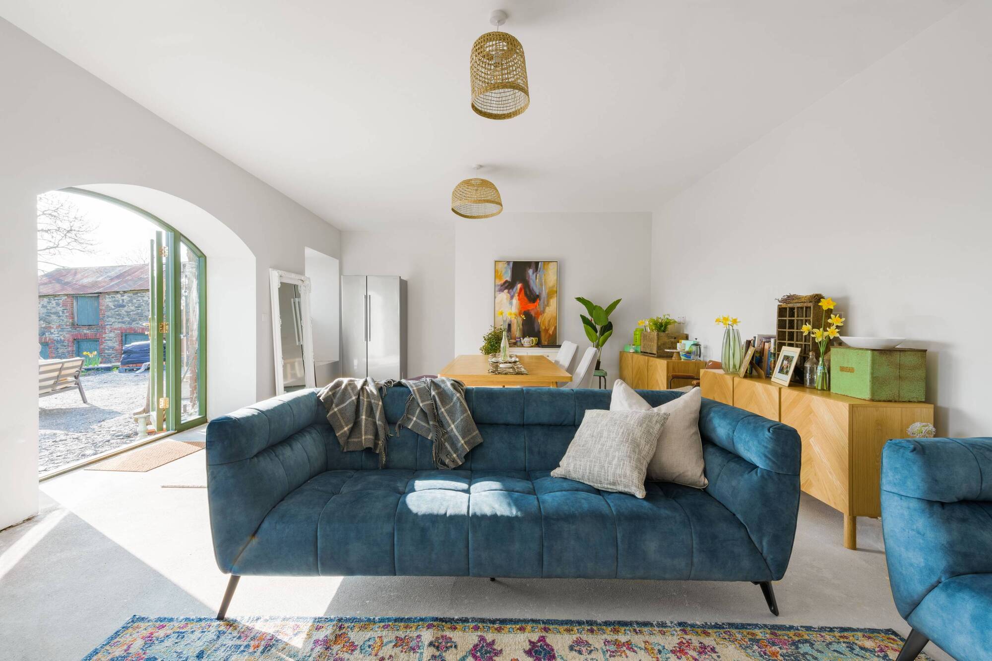 The Great House Revival: Sales professional and ballerina turn an old pub into dream home 