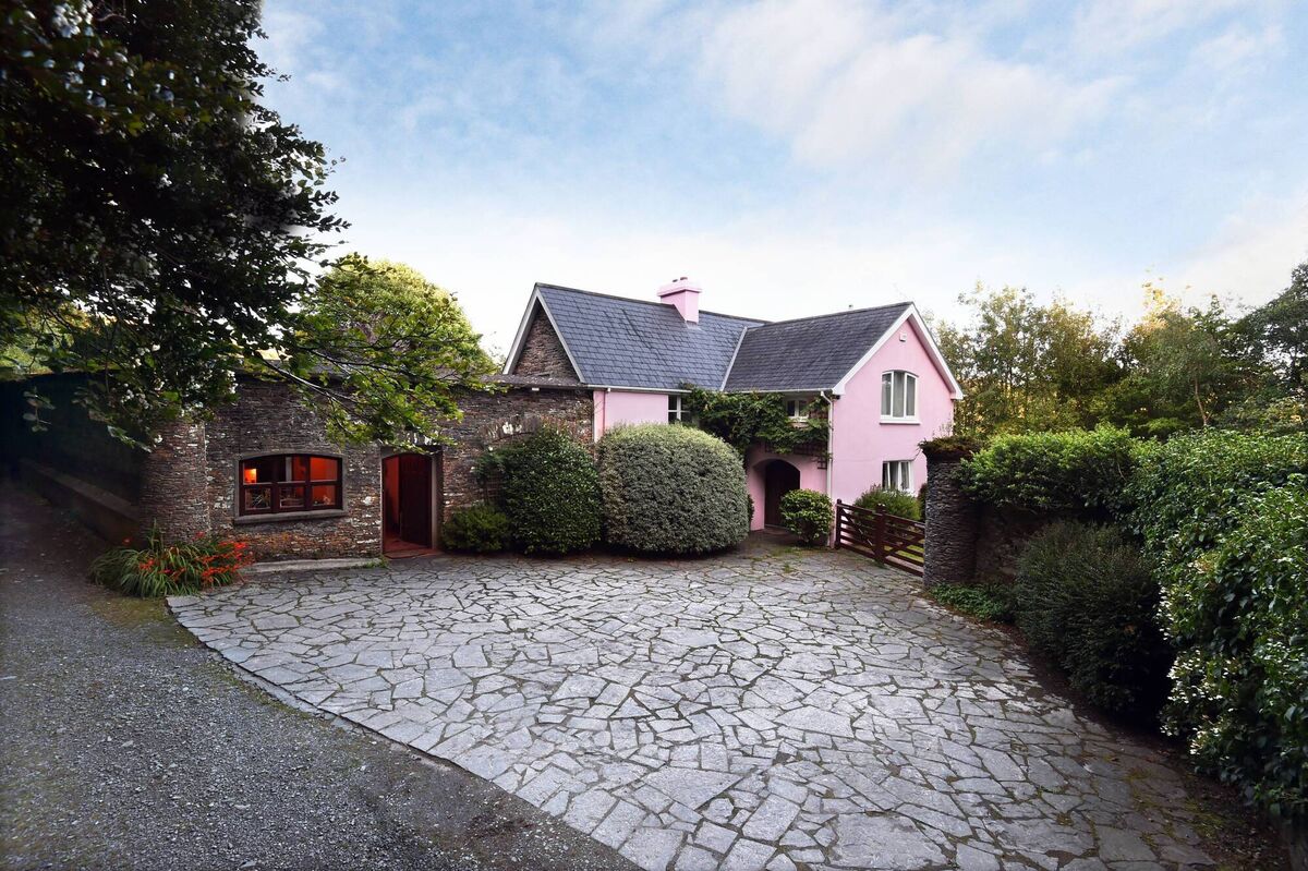 Only a glimspe to the public