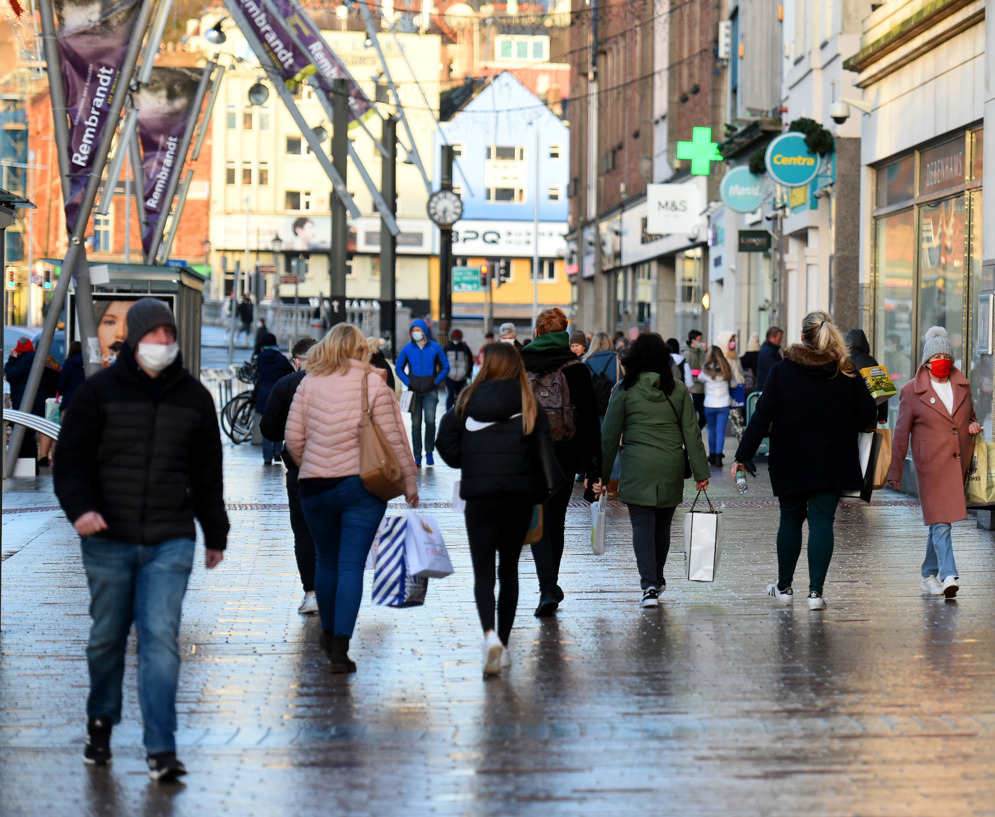 Consumer spending boom from record savings is unlikely to materialise