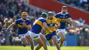 <p>24 April 2022; Shane O'Donnell of Clare in action against Cathal Barrett and Gearoid O'Connor of Tipperary during the Munster GAA Hurling Senior Championship Round 2 match between Tipperary and Clare at FBD Semple Stadium in Thurles, Tipperary. Photo by Ray McManus/Sportsfile</p>