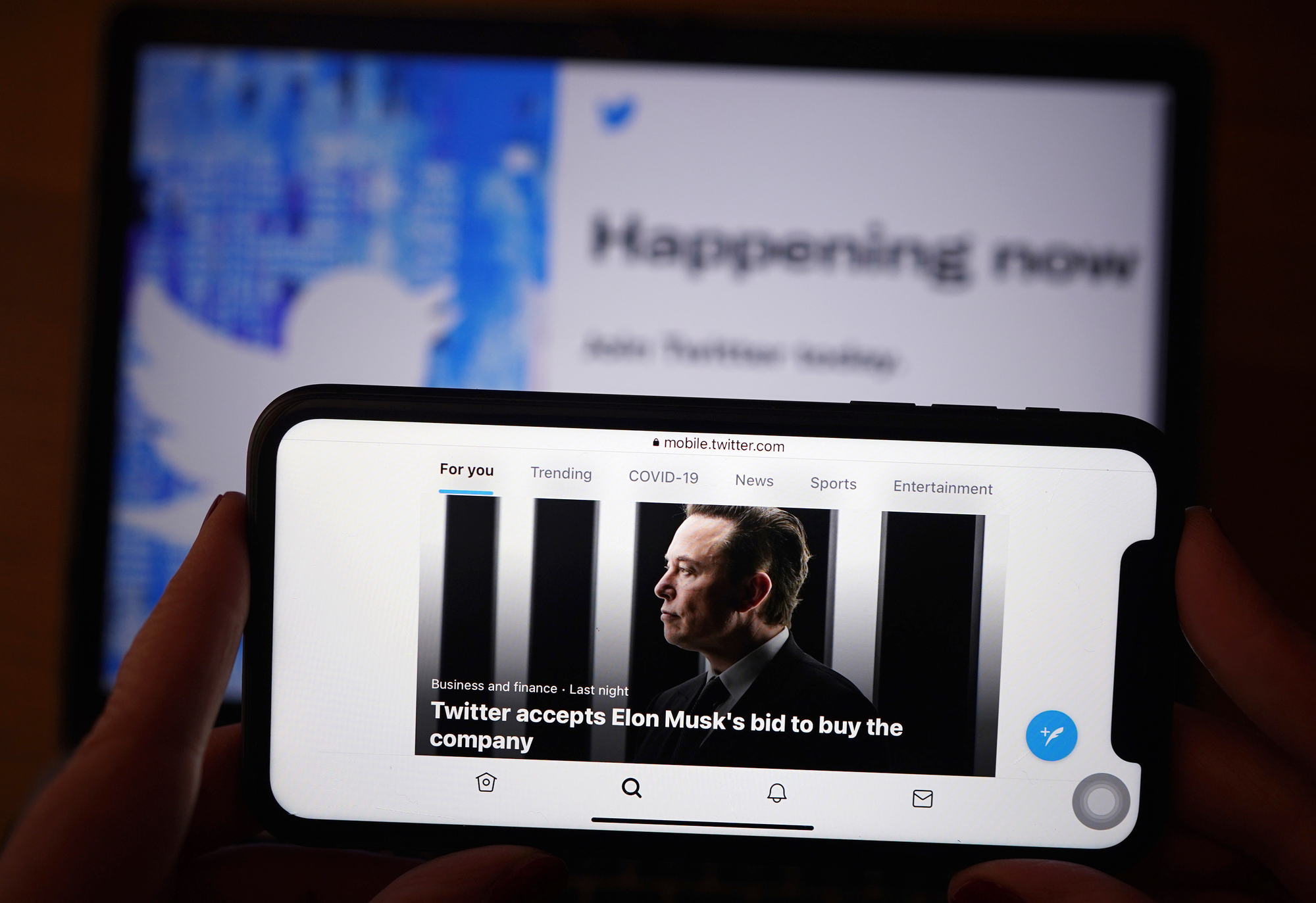 Elon Musk told banks he will rein in Twitter pay and make money from tweets, sources say