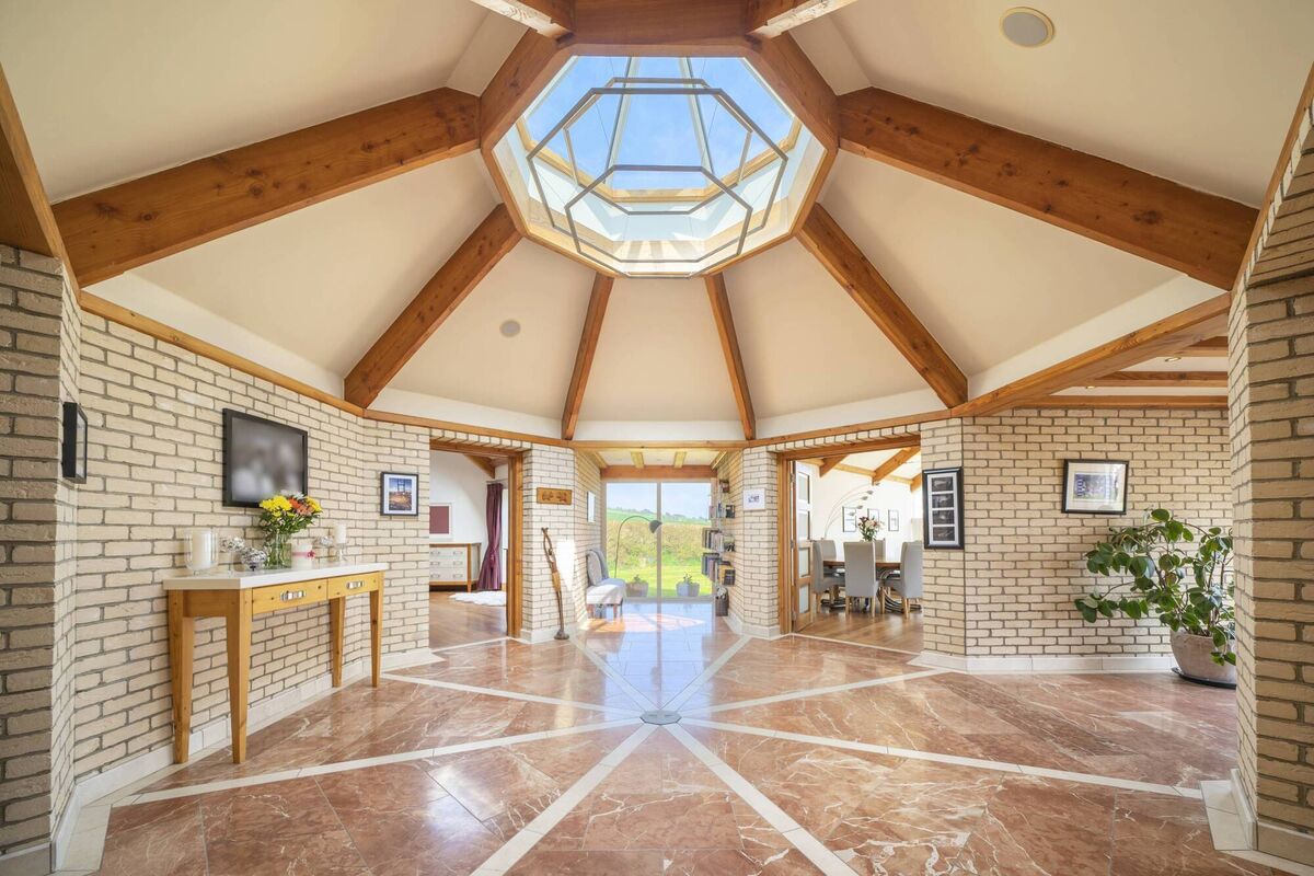 Octagonal hall Octagonal hall