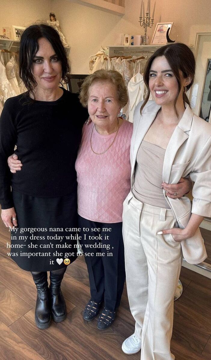 Bonnie alongside her mother and grandmother. Pic: Bonnie Ryan via Instagram