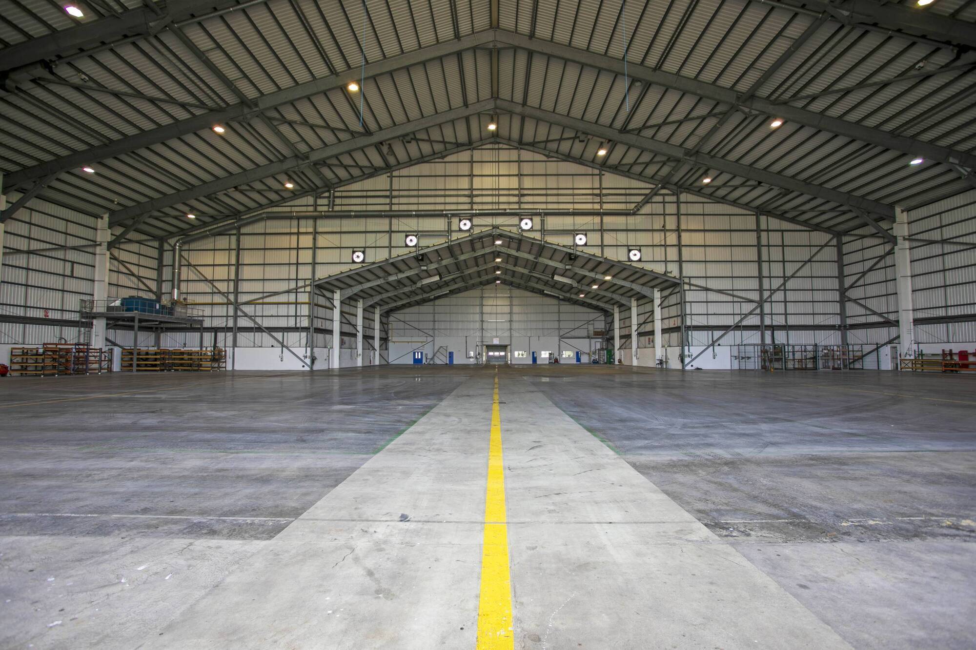 Ryanair announces 200 new jobs for Shannon Airport in €10m maintenance investment
