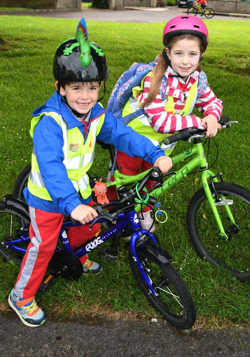 Alexandra and Darragh took part in Bus na Rothar, Cycle Bus to School, from Rossbrook, Model Farm Road, Cork, and areas along the route to Gaelscoil Uí Riada, Wilton, during National Bike Week. Pic: Denis Minihane.