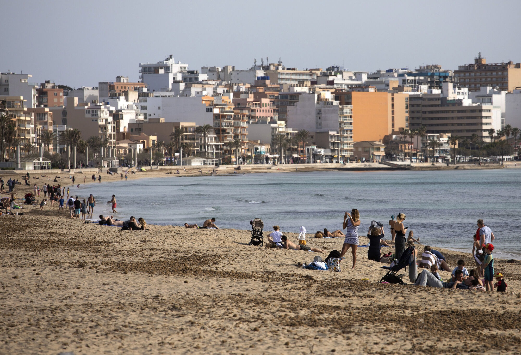 The Spanish government activated its national plan for excess temperatures on Thursday evening after the state meteorological agency, Aemet, warned that Spain was facing “one of the hottest Mays in this country in recent years”. Picture: AP Photo/Francisco Ubilla