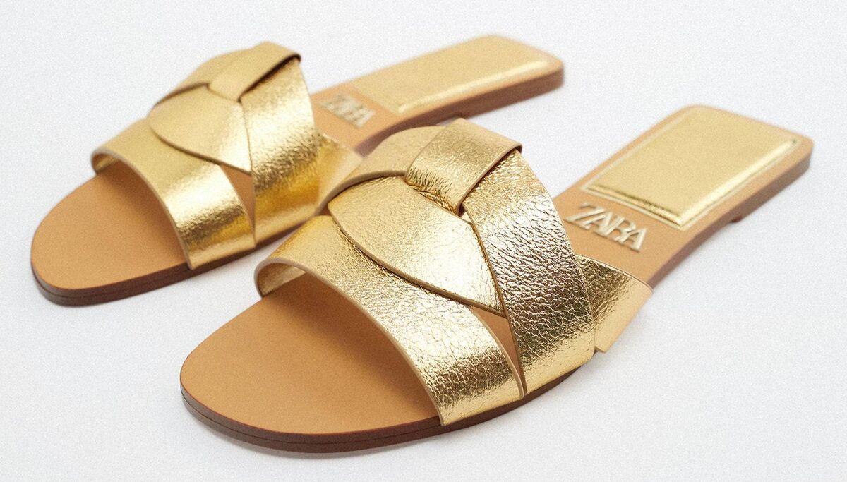 Flat leather criss-cross strap sandals, Zara, €29.95 Flat leather criss-cross strap sandals, Zara, €29.95