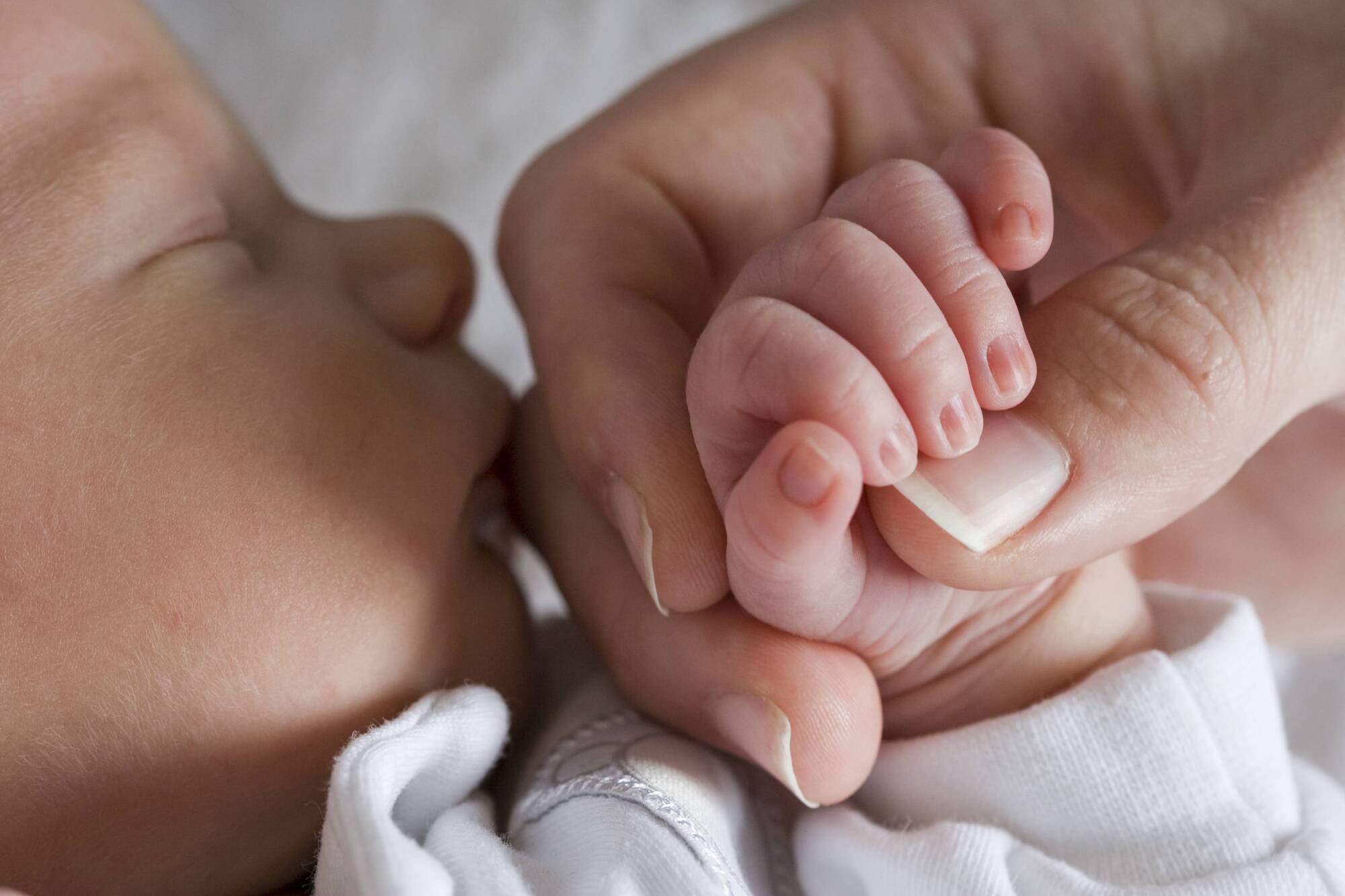 Medical trial to examine infant sleeping and crying habits