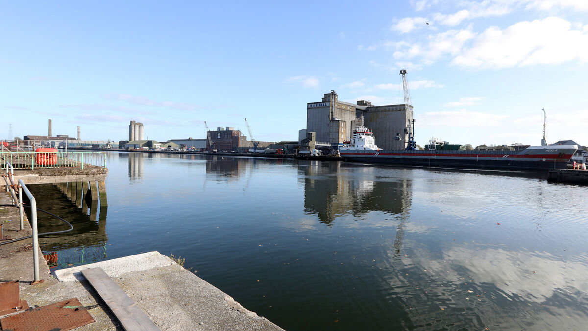 Cork City Council signs multi-million euro deal to buy Port of Cork quays - Vimarsana News