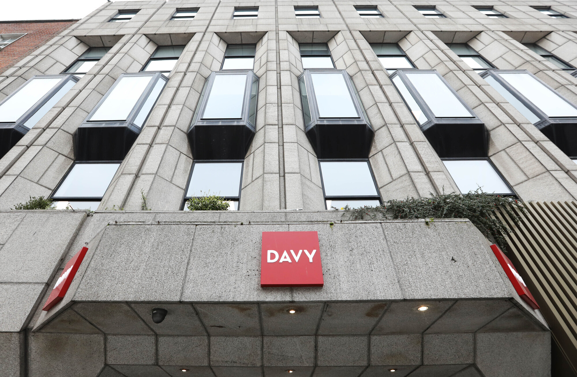Bank of Ireland completes acquisition of Davy 