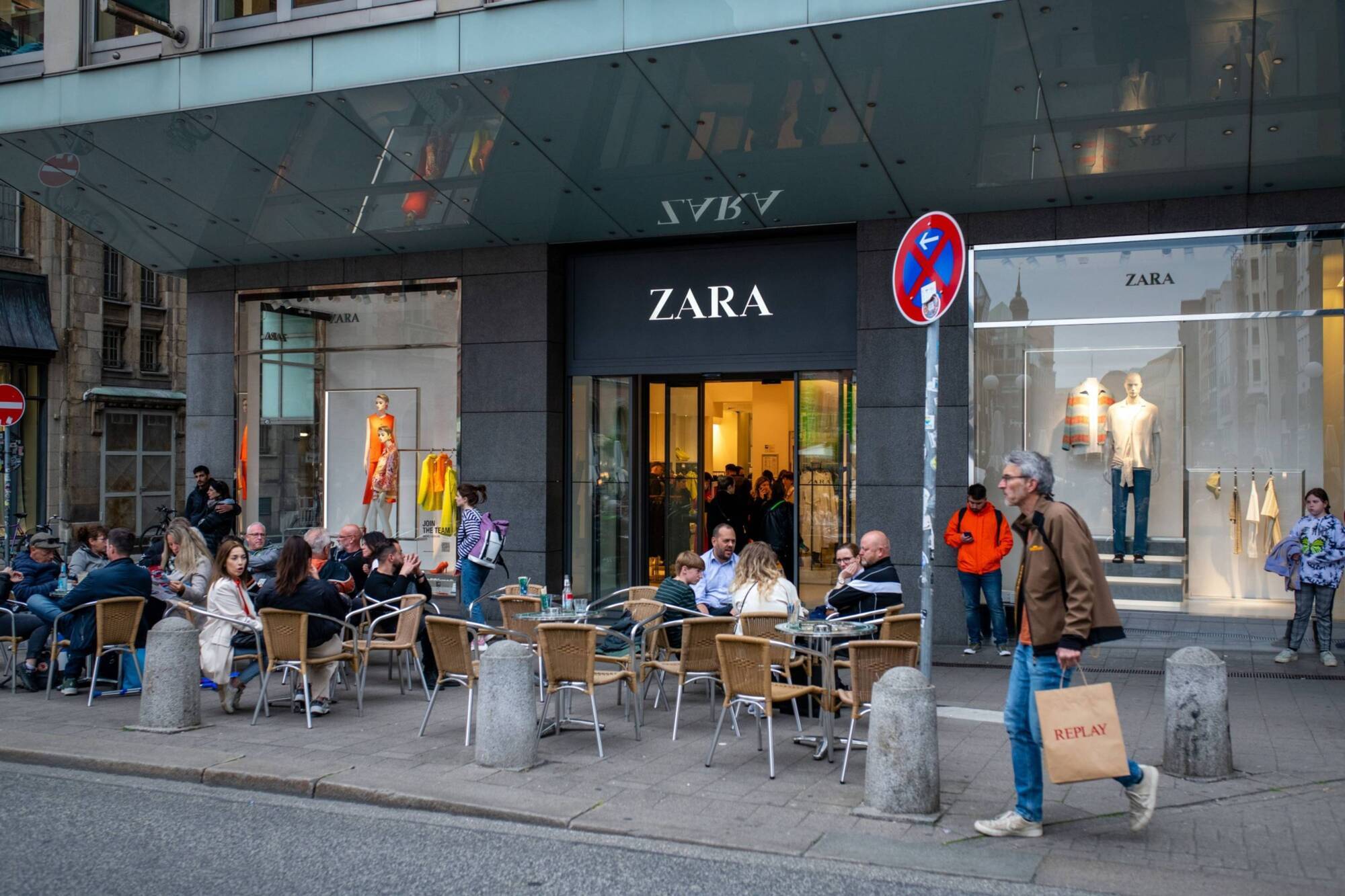 Zara owner Inditex set to profit from recent price increases