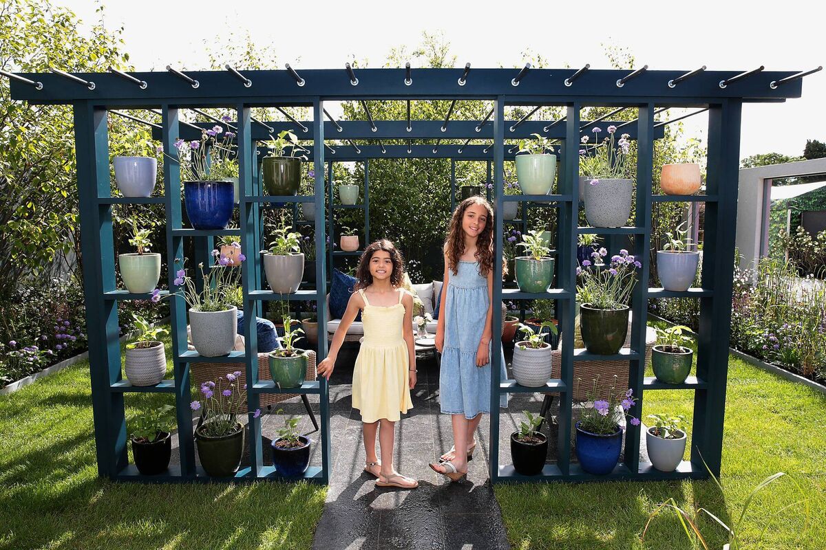 Sisters Louiza Recks (age 8) and Nina Recks (age 12) at the Woodie's show garden. 