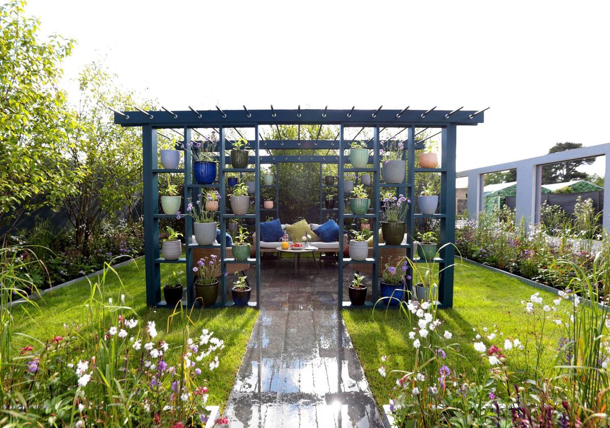 Seomra Eile is designed to glisten during sunshine and rainshowers. 