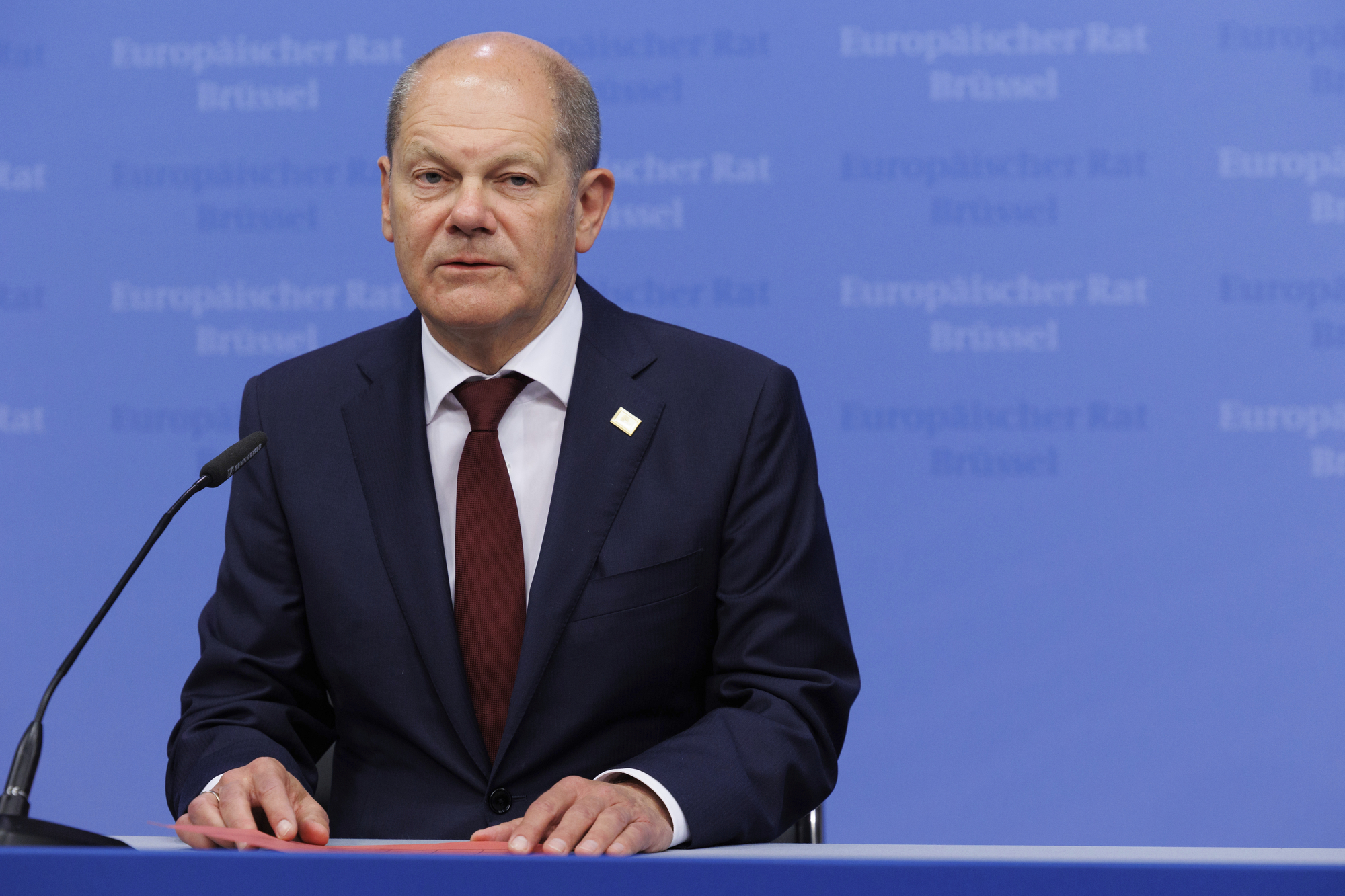 Germany set to raise minimum wage to €12 an hour