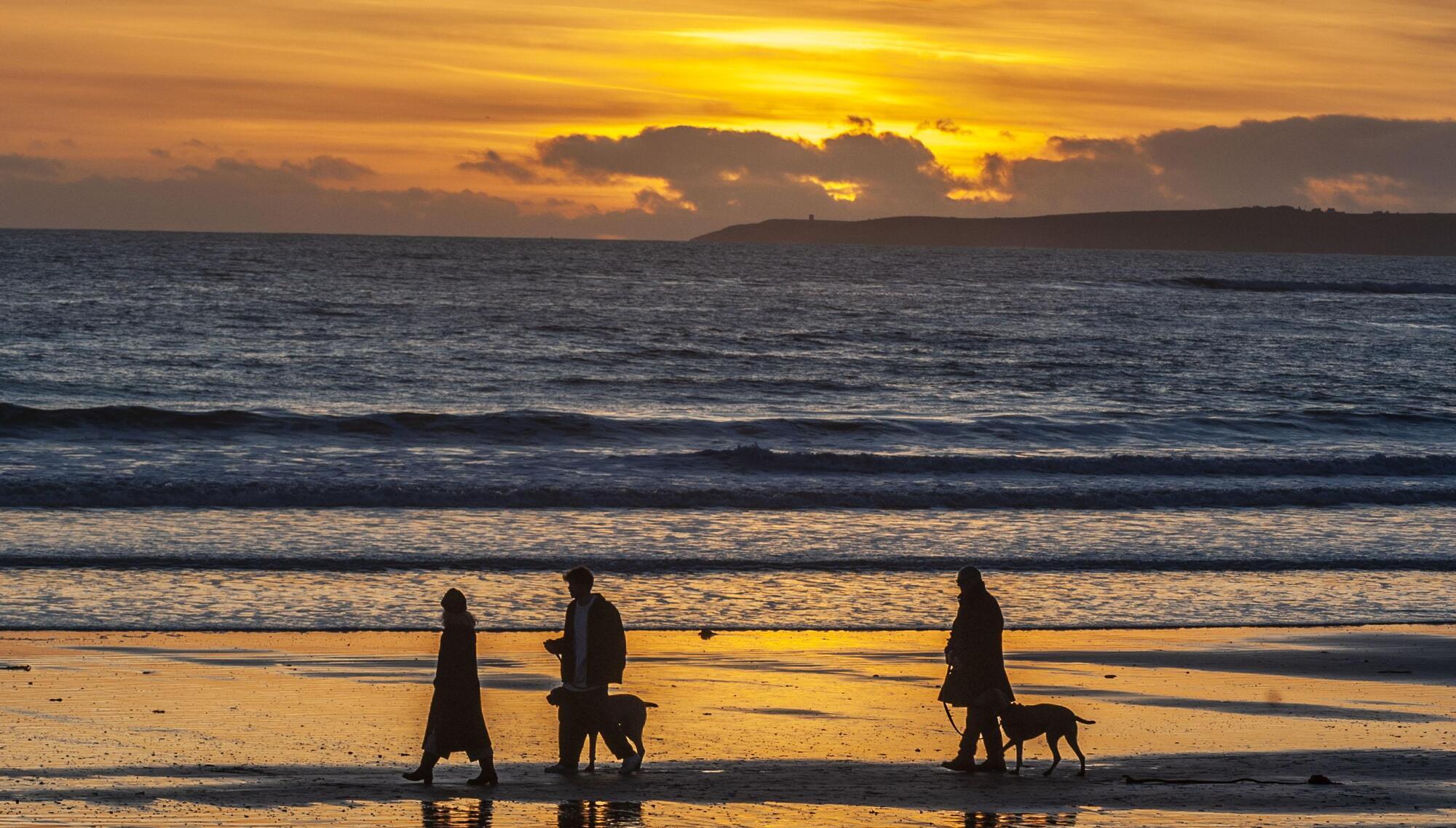 World Ocean Day: Cork's coastal communities take to the beaches for a spring clean