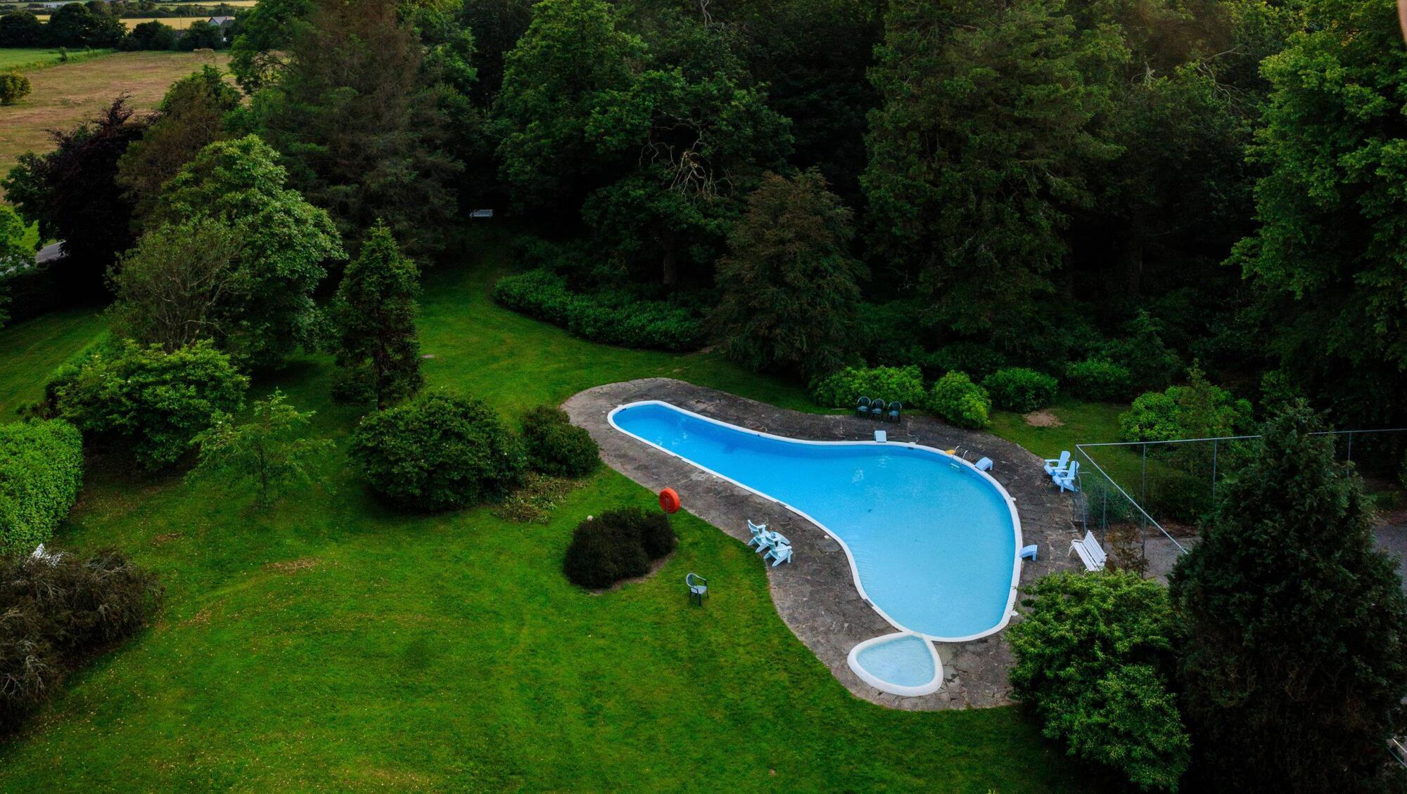 The outdoor heated pool is back at Ballymaloe – and 3 other Cork spots for an outdoor dip