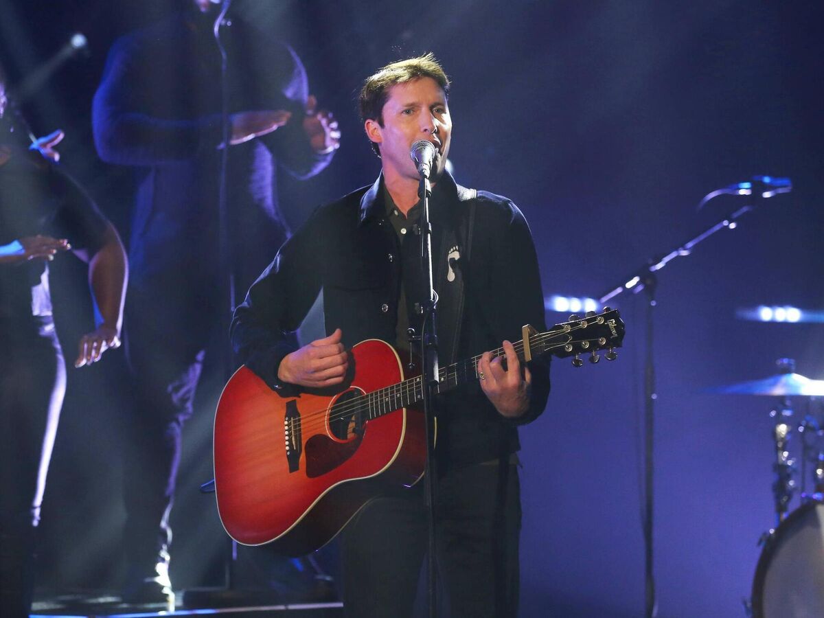  James Blunt performing on the Graham Norton Show.  