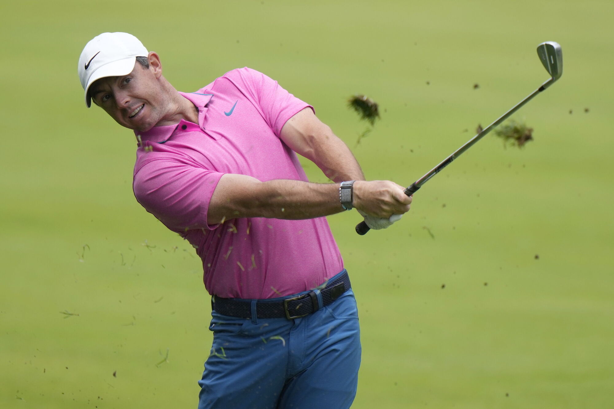 Rory McIlroy retains Canadian Open title with two-shot win 