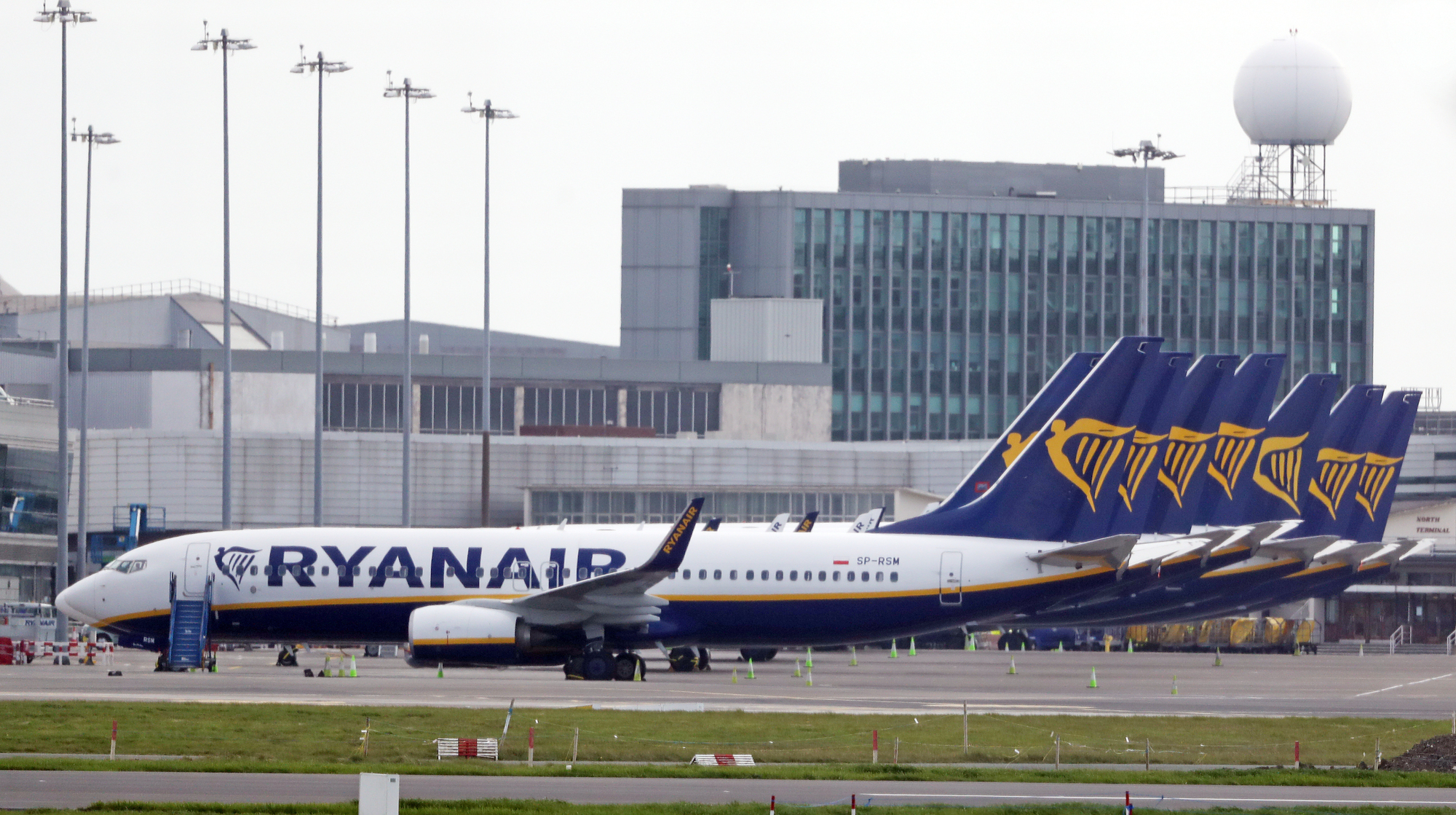 Spanish Ryanair cabin crew call for six days of strikes