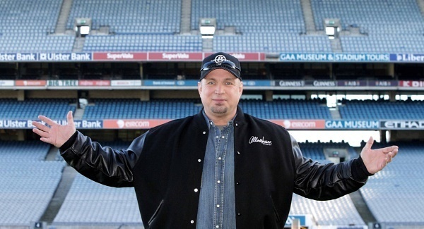Residents opposing Garth Brooks concerts picket Croke Park