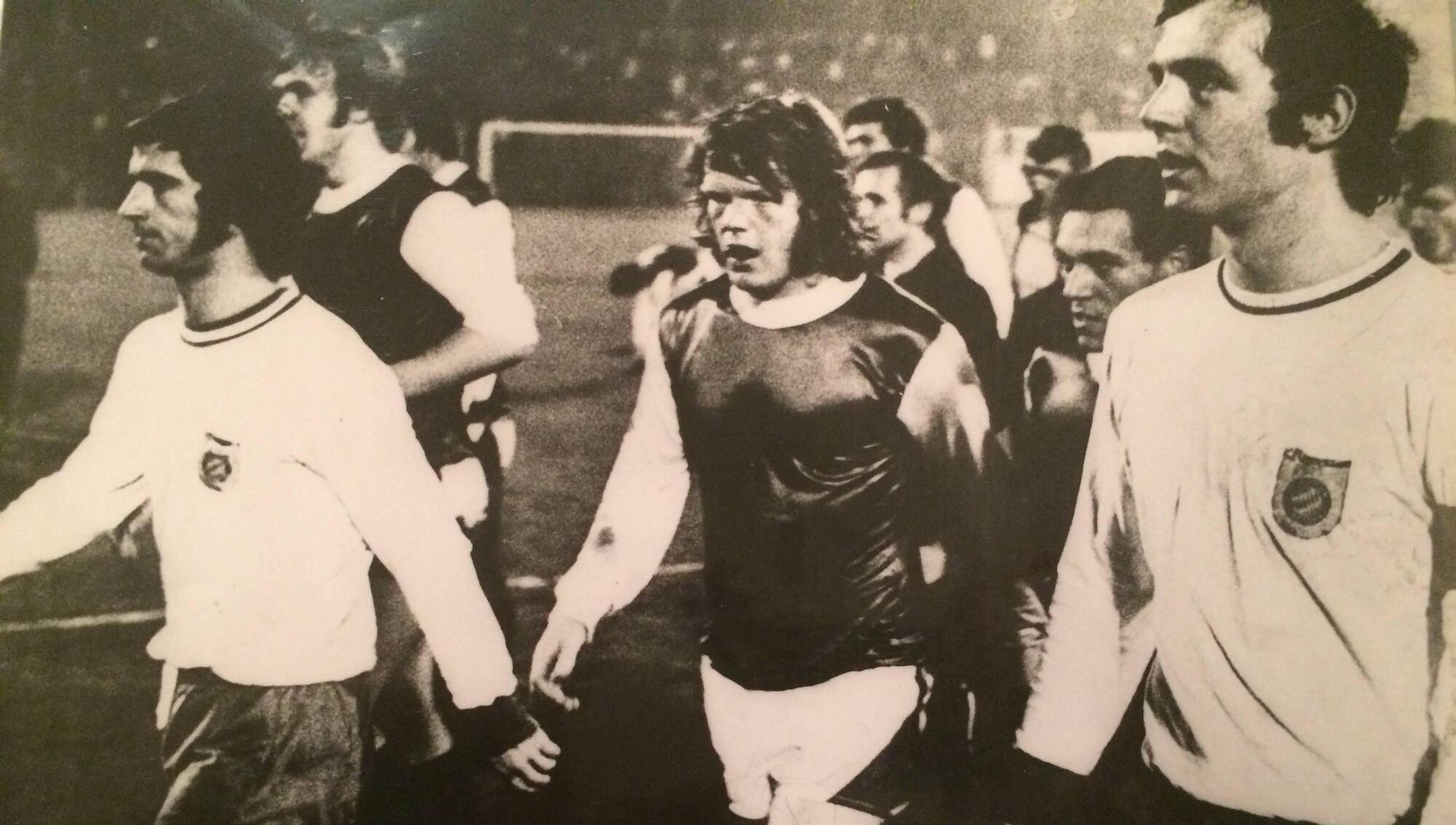 Tributes paid to Ireland's Bundesliga pioneer Noel Campbell
