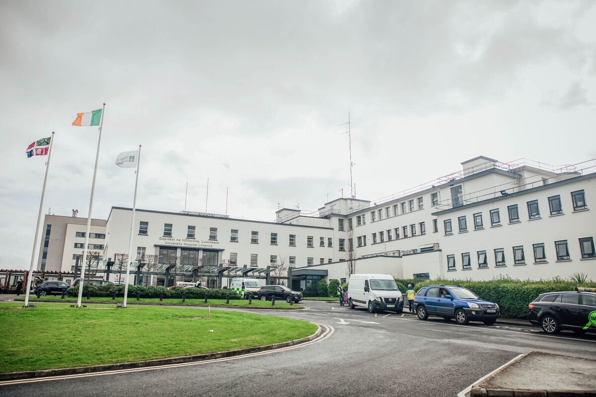University Hospital Limerick has come under a lot of heat recently over long waiting times, overcrowding, and overworked staff. Picture: Brian Arthur University Hospital Limerick has come under a lot of heat recently over long waiting times, overcrowding, and overworked staff. Picture: Brian Arthur