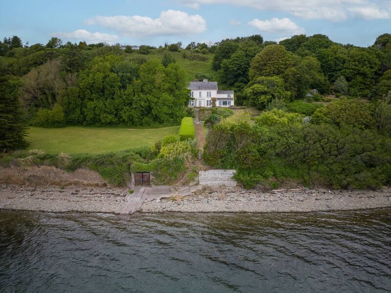 Note boathouse on left on shoreline