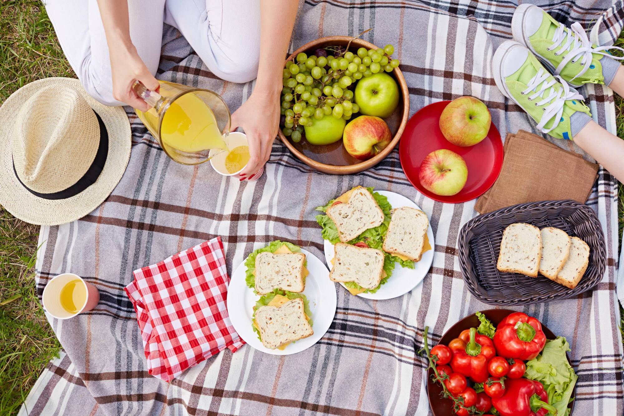 Sandwiches, sweet treats and something special: How to pack the perfect picnic 