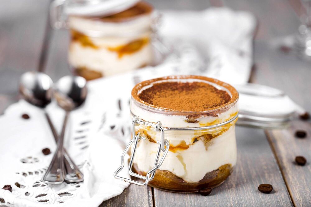 Coffee and almond cream pots - with a kick