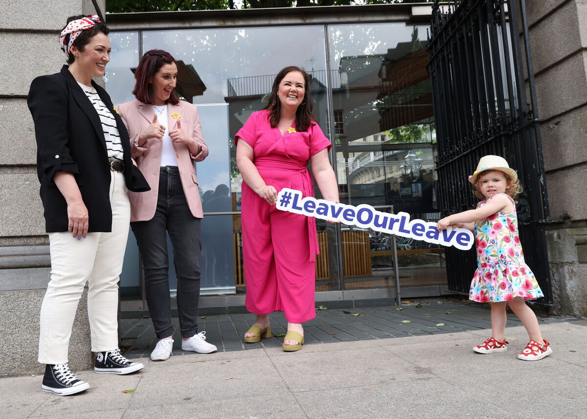 Campaign supporters Emma McGuinness and Mary Canavan with advocacy champion Erica Tierney, and her daughter Róise, 2, at the launch of the Irish Cancer Society’s campaign. 