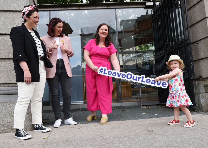 Campaign supporters Emma McGuinness and Mary Canavan with advocacy champion Erica Tierney, and her daughter Róise, 2, at the launch of the Irish Cancer Society’s campaign. Campaign supporters Emma McGuinness and Mary Canavan with advocacy champion Erica Tierney, and her daughter Róise, 2, at the launch of the Irish Cancer Society’s campaign.