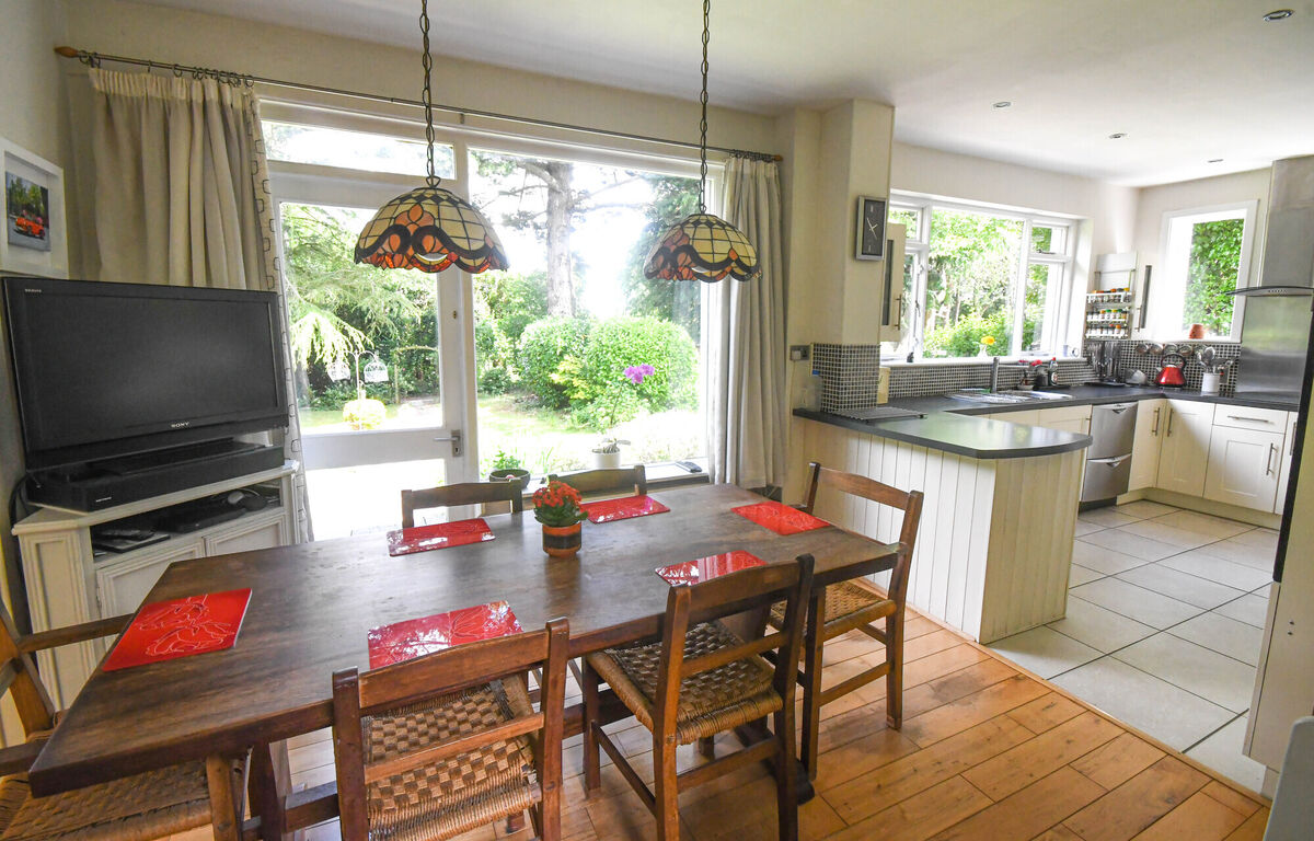 Kitchen diner overlooks rear garden Kitchen diner overlooks rear garden