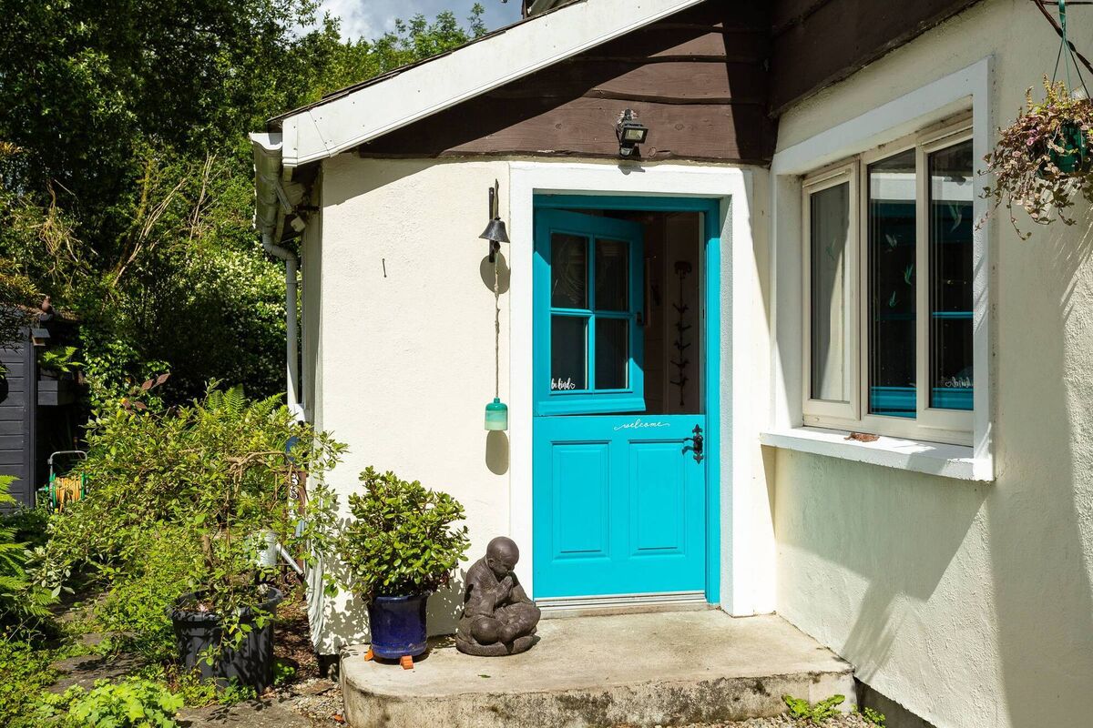 No half measure: why aren't there more half doors? No half measure: why aren't there more half doors?