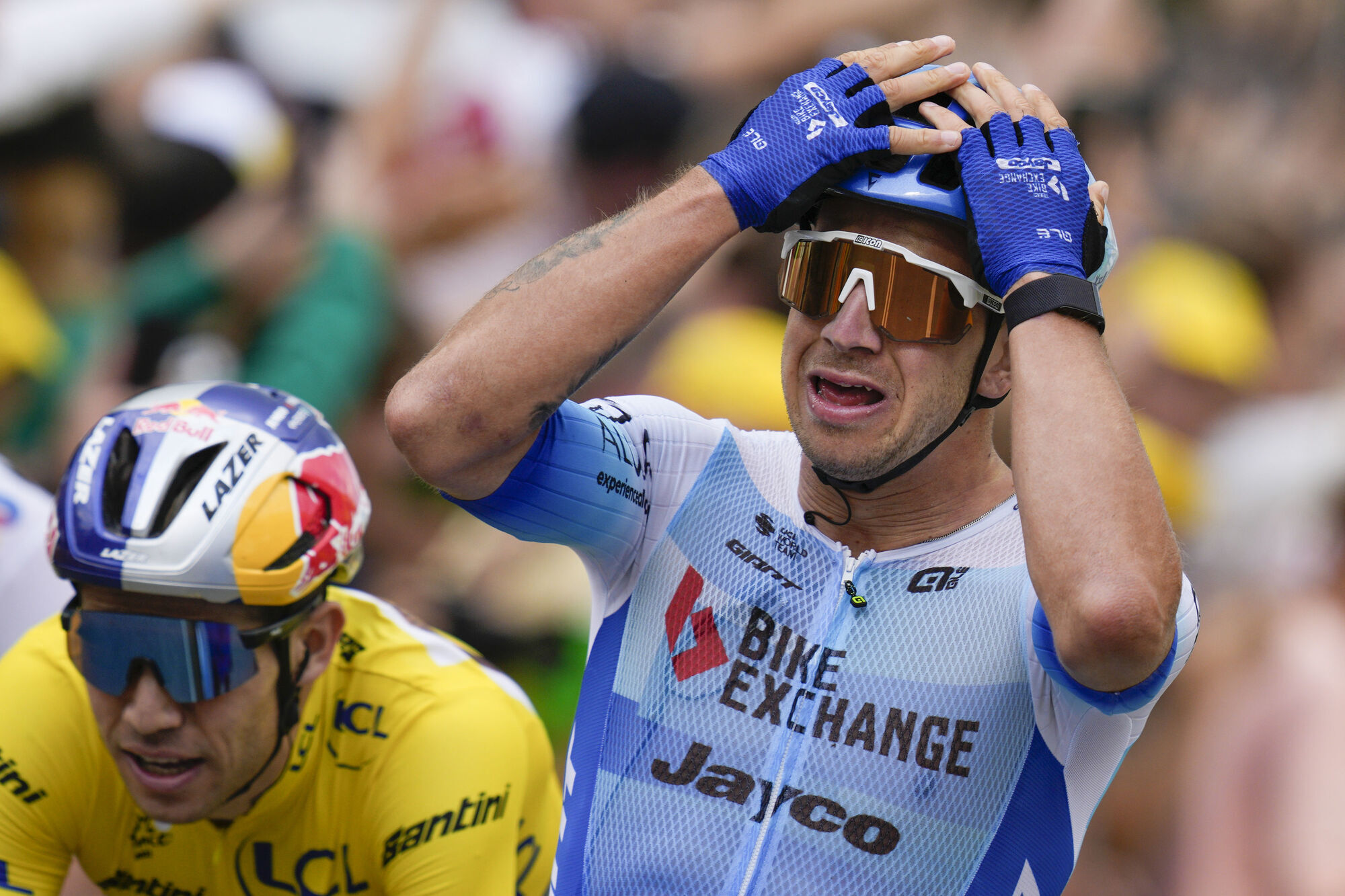 Dylan Groenewegen edges out Van Aert to win stage three of Tour de France