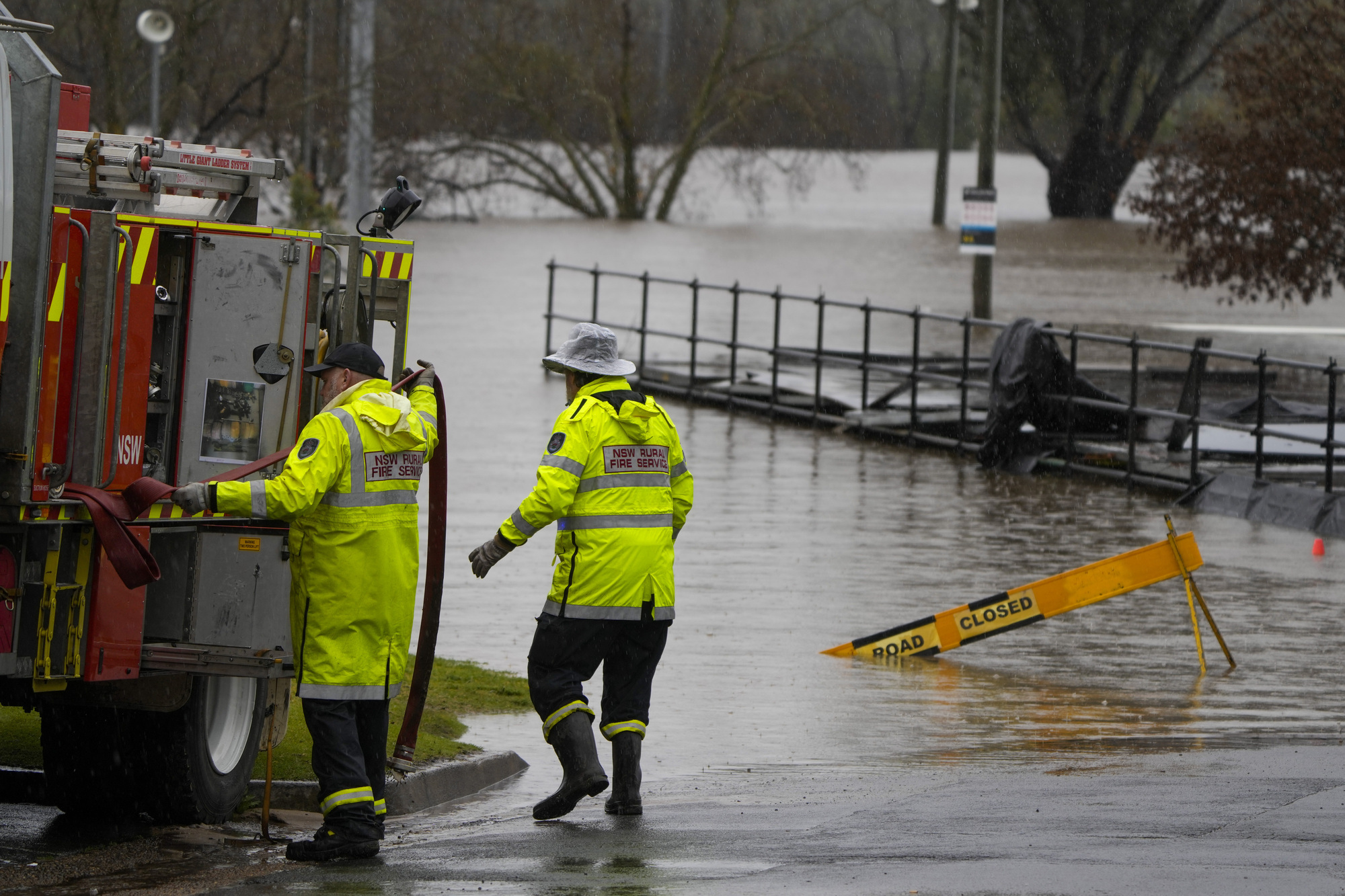 More than 30,000 may need to flee Sydney amid intense flooding
