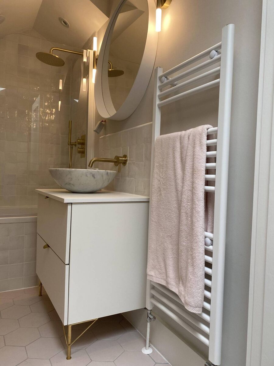 Jennifer's vanity unit.