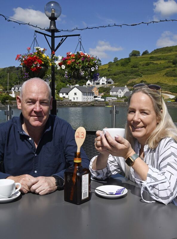 Ciarán and Catherine Woods at The Dock Wall Bar & Restaurant, Union Hall, Co. Cork. Ciarán and Catherine Woods at The Dock Wall Bar & Restaurant, Union Hall, Co. Cork.
