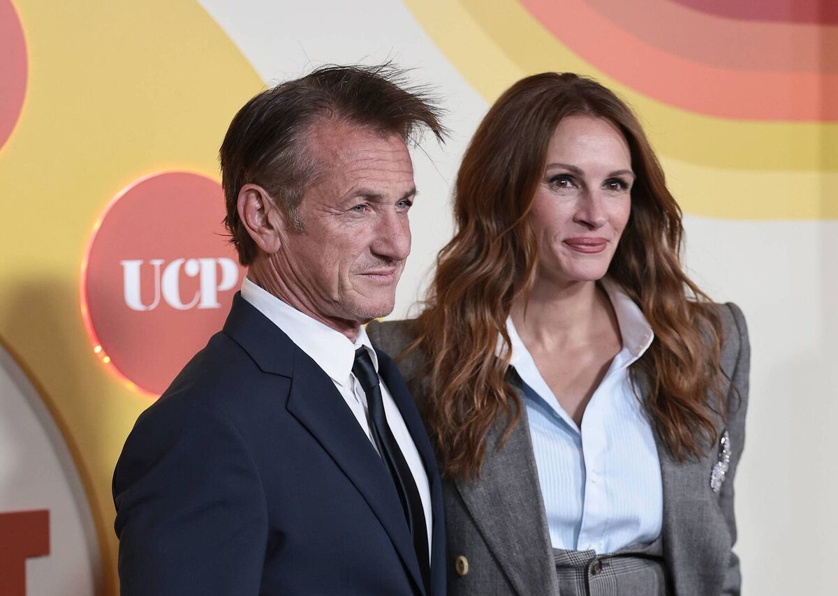 Sean Penn and Julia Roberts attend the "Gaslit" New York Premiere 