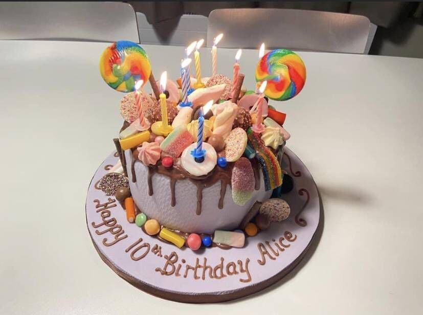 A scrumptious chocolate biscuit cake from Cakes by Úna. A scrumptious chocolate biscuit cake from Cakes by Úna.