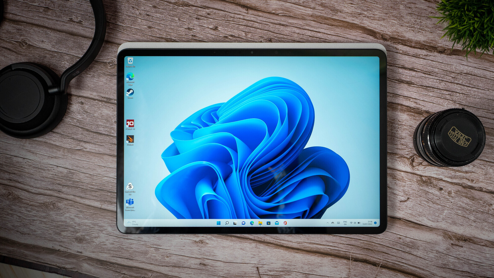 Microsoft Surface Laptop Studio — the versatile laptop for creative professionals