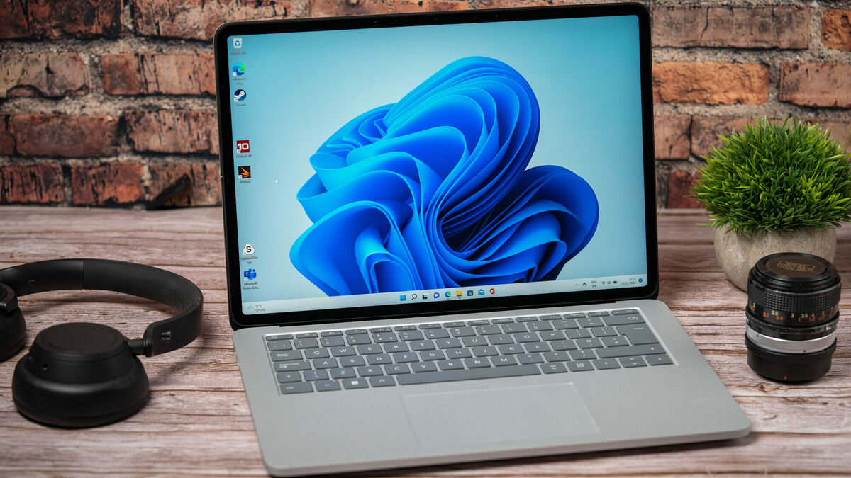 Microsoft Surface Studio laptop. Picture: Noel Campion Microsoft Surface Studio laptop. Picture: Noel Campion