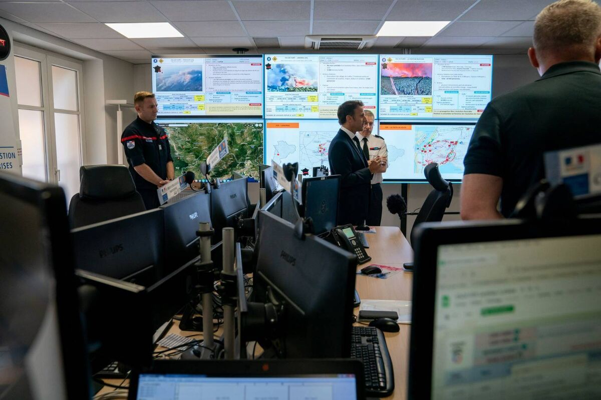 The French president has thanked Greece for sending firefighters