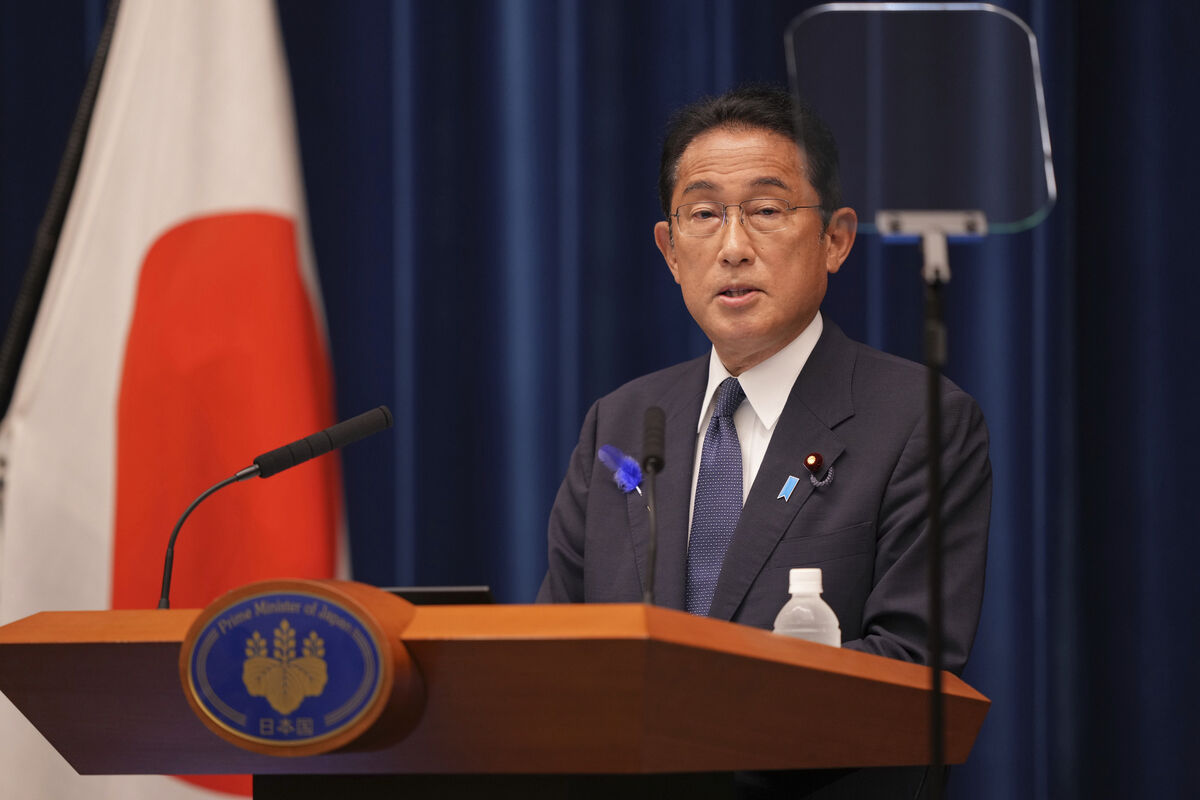 Japan's Prime Minister Fumio Kishida said that he would defend democracy in his country in the wake of the killing of Shinzo Abe "without giving way to violence". Picture: Zhang Xiaoyu/Pool Photo via AP